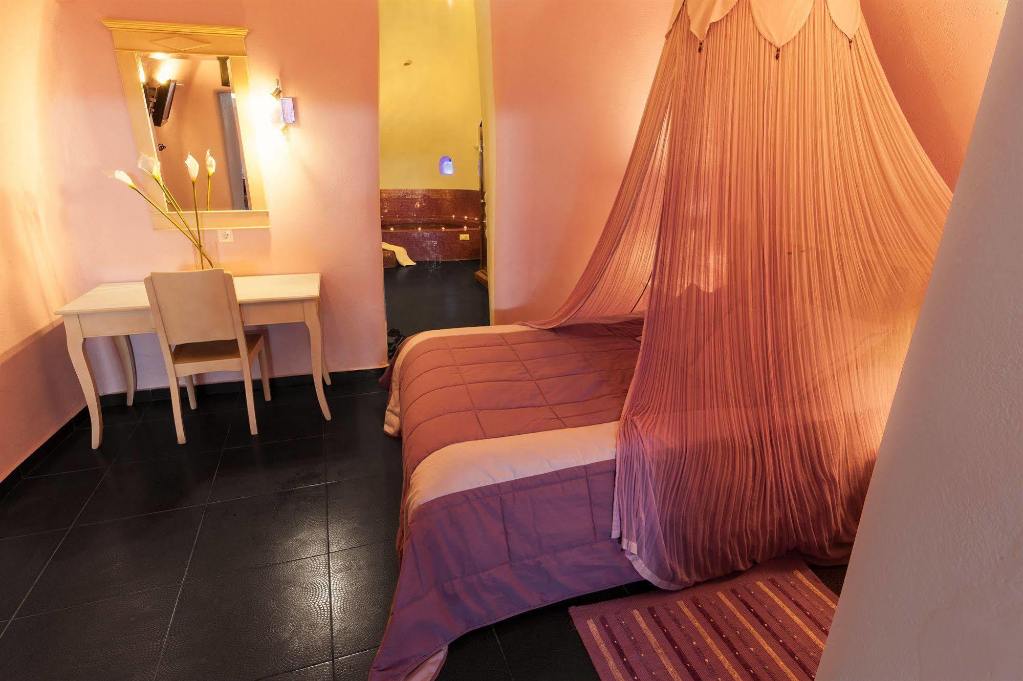 Aroma Suites Fira  Ngoại thất bức ảnh